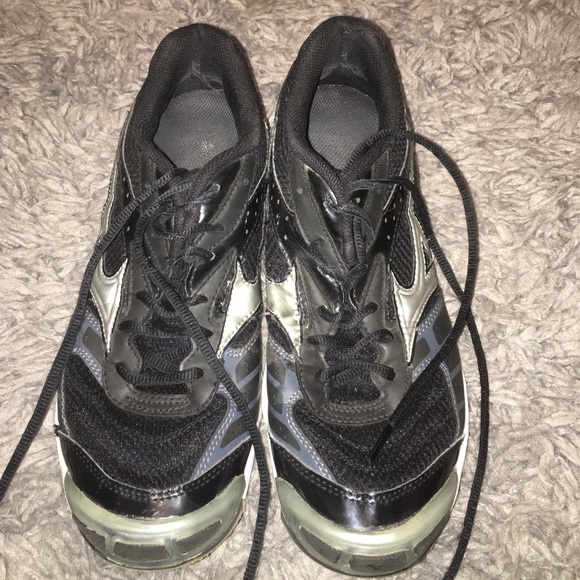 Mizuno Volleyball Shoes