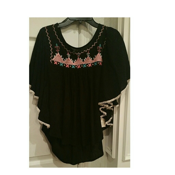 Boho Embroidered Aztec Print Top
