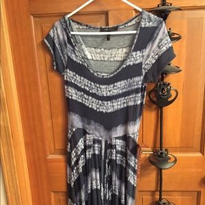 Comfy sundress!! Bcbg worn once!