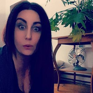 Meet your Posher, Dana