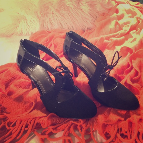Bombshell Black Heels