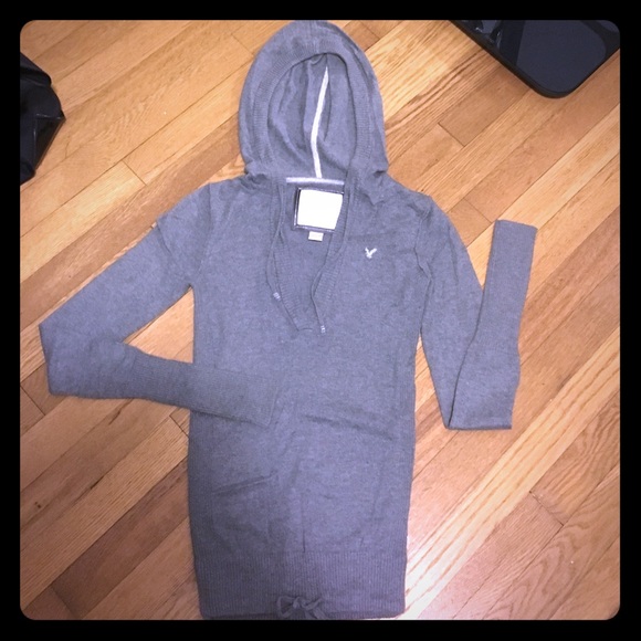 American eagle grey sweater with hood!