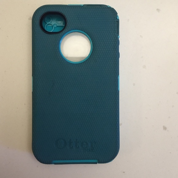 aqua blue iPhone 4/4s otter box case