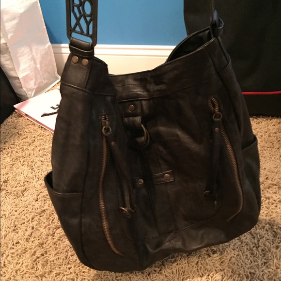 Rocky shoulder bag