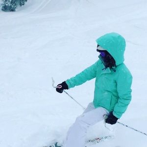 Meet your Posher, Ava