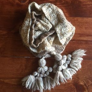Wool shimmer scarf