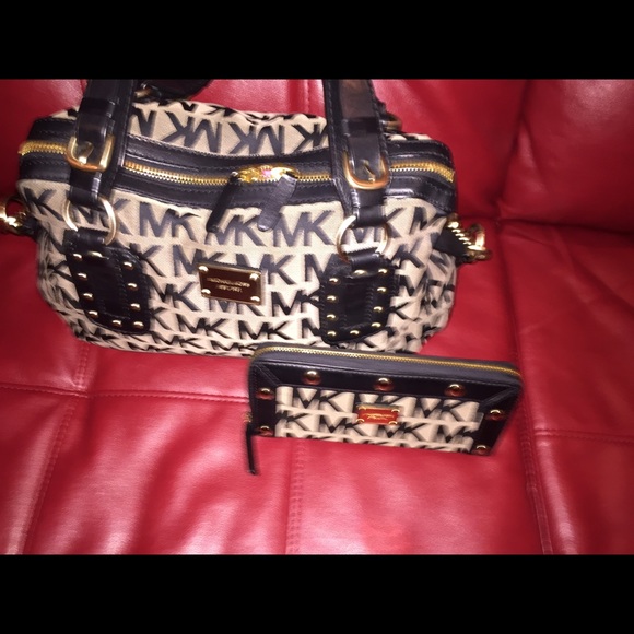 Sold❗️❗️❗️❗️ - Picture 3 of 4