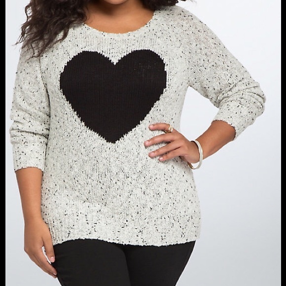 Torrid heart sweater size 1