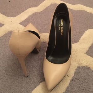 Saint Laurent Janis Pump