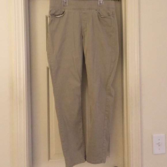 Pull on khaki skinny jeans