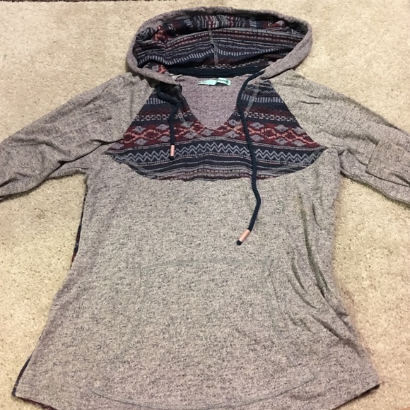 Fitted Aztec print sweatshirt