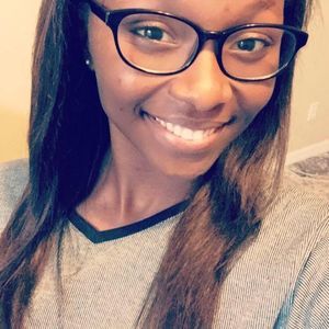 Meet your Posher, Yvonne
