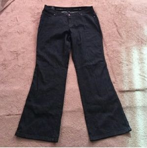 (FOR TINA) Avenue Denim boot cut jeans SIZE 18T