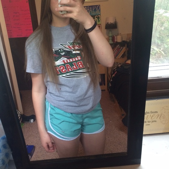 Nike tempo running shorts - Picture 1 of 3