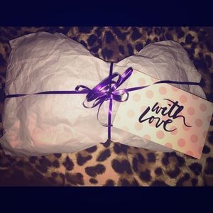 With Love!! 💋💋💋