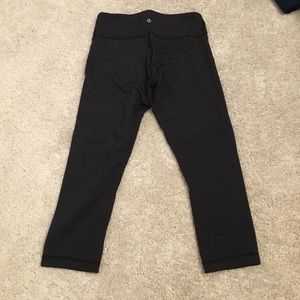 Lululemon Crops Size 6