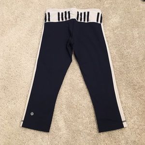 Lululemon Cropped Leggings Size 6