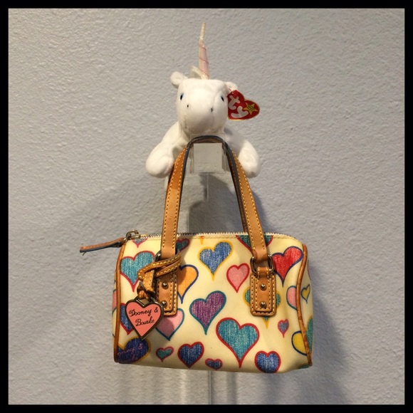 Dooney & Bourke Other - DOONEY & BOURKE Crayon Hearts Bucket Hand Purse