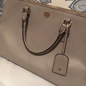 Tory Burch Robinson Double Zip Large Leather Tote!