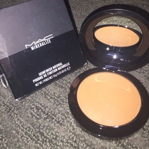 Brand new straight from box MAC face powder