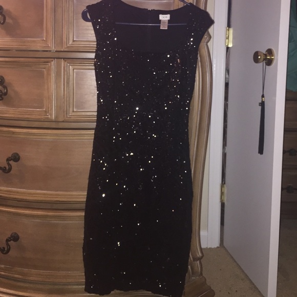 Beautiful black sequin dress from cache