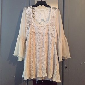 Romantic Crochet bell sleeved top