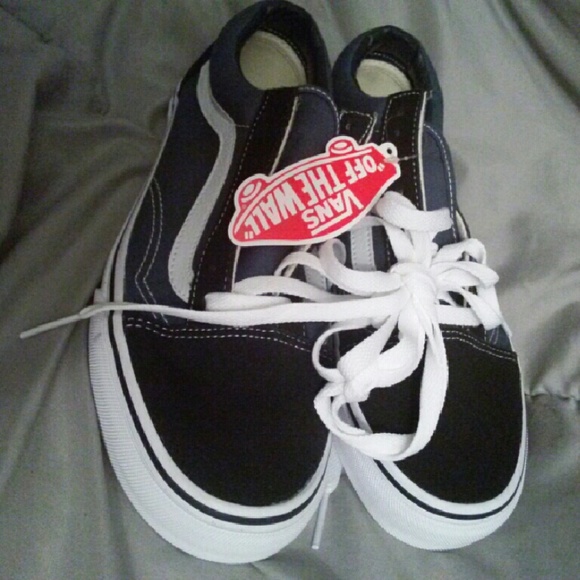 ** SOLD** VANS UNISEX - Picture 2 of 4