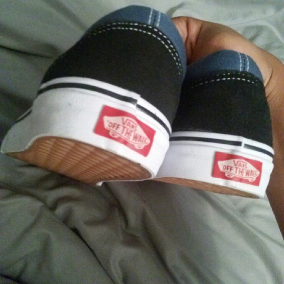 ** SOLD** VANS UNISEX - Picture 4 of 4