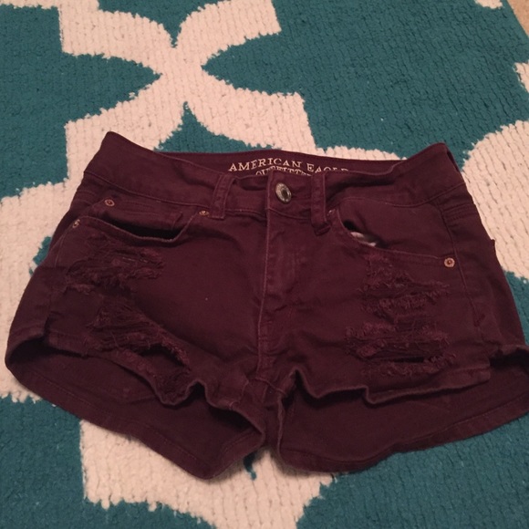 ripped maroon american eagle jean shorts