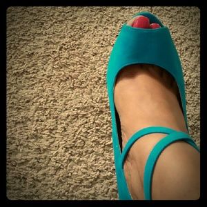 Colin Stuart Peep toe pump- buckles around ankle