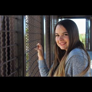 Meet your Posher, Bailey