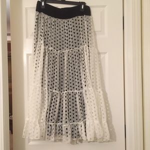 Unique black and white long skirt!