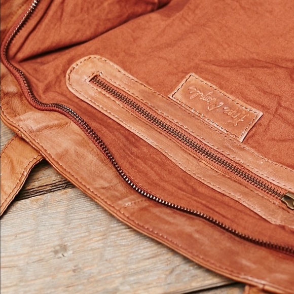 🚫sold🚫Free People washed woodside tote nwt - Picture 3 of 4