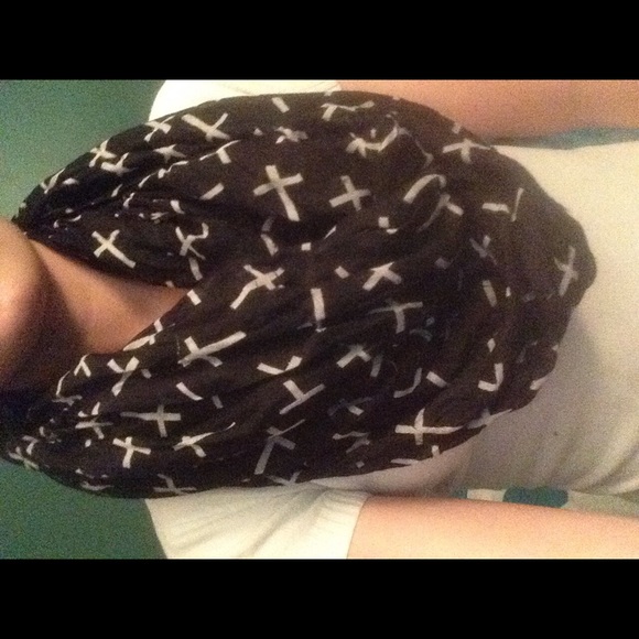 Infinity scarf - Picture 2 of 3