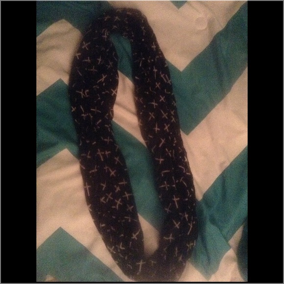 Infinity scarf - Picture 3 of 3