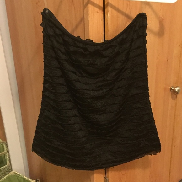 Black ruffle tube top