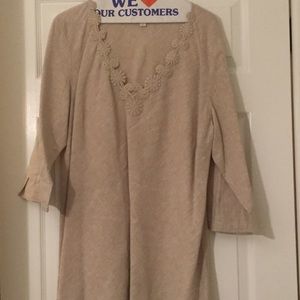 Linen taupe tunic with embroidery