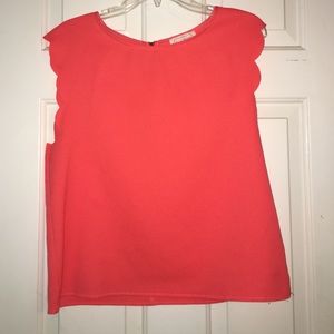 Coral scalloped top