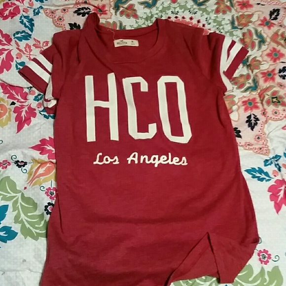 Tops - Maroon Hollister shirt