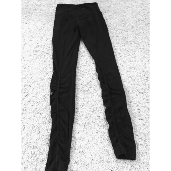 Lulu lemon yoga pants