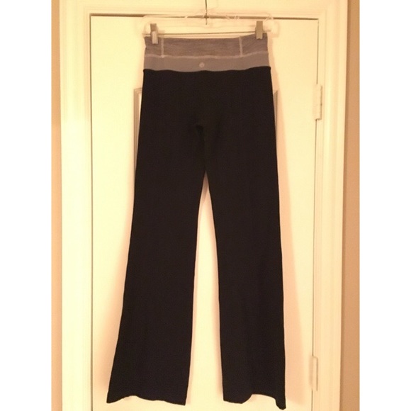 Lulu lemon black yoga pants