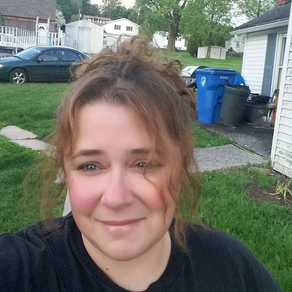 Meet your Posher, Lisa