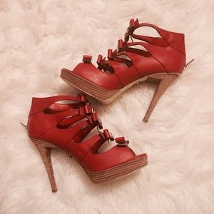 Red heels size 8 with stud bows harajuku Lovers