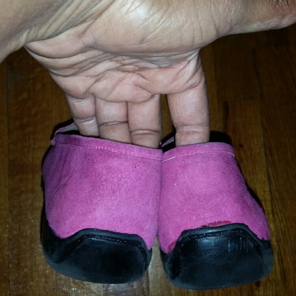 Shoe's - Picture 2 of 4
