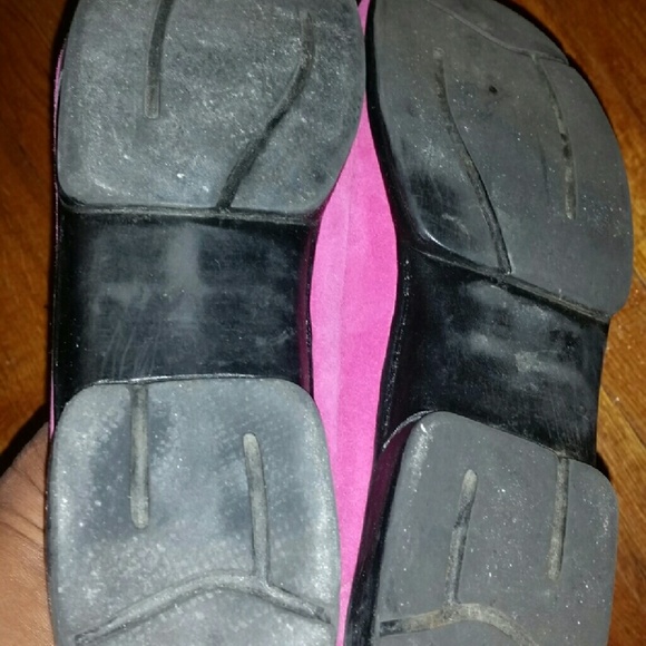 Shoe's - Picture 4 of 4