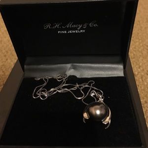 Sterling silver cultured Tahitian pearl necklace