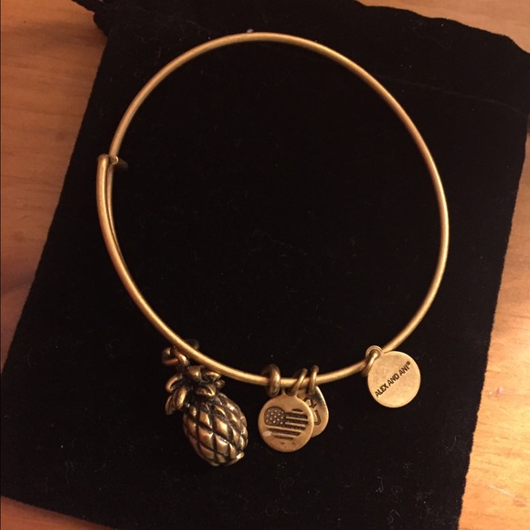 SOLD ‼️ Alex & Ani Bracelet