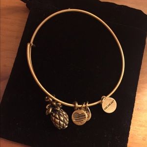 SOLD ‼️ Alex & Ani Bracelet