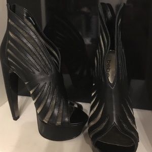 Kayla sheer peep toes