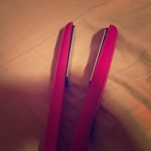 Hair straightener